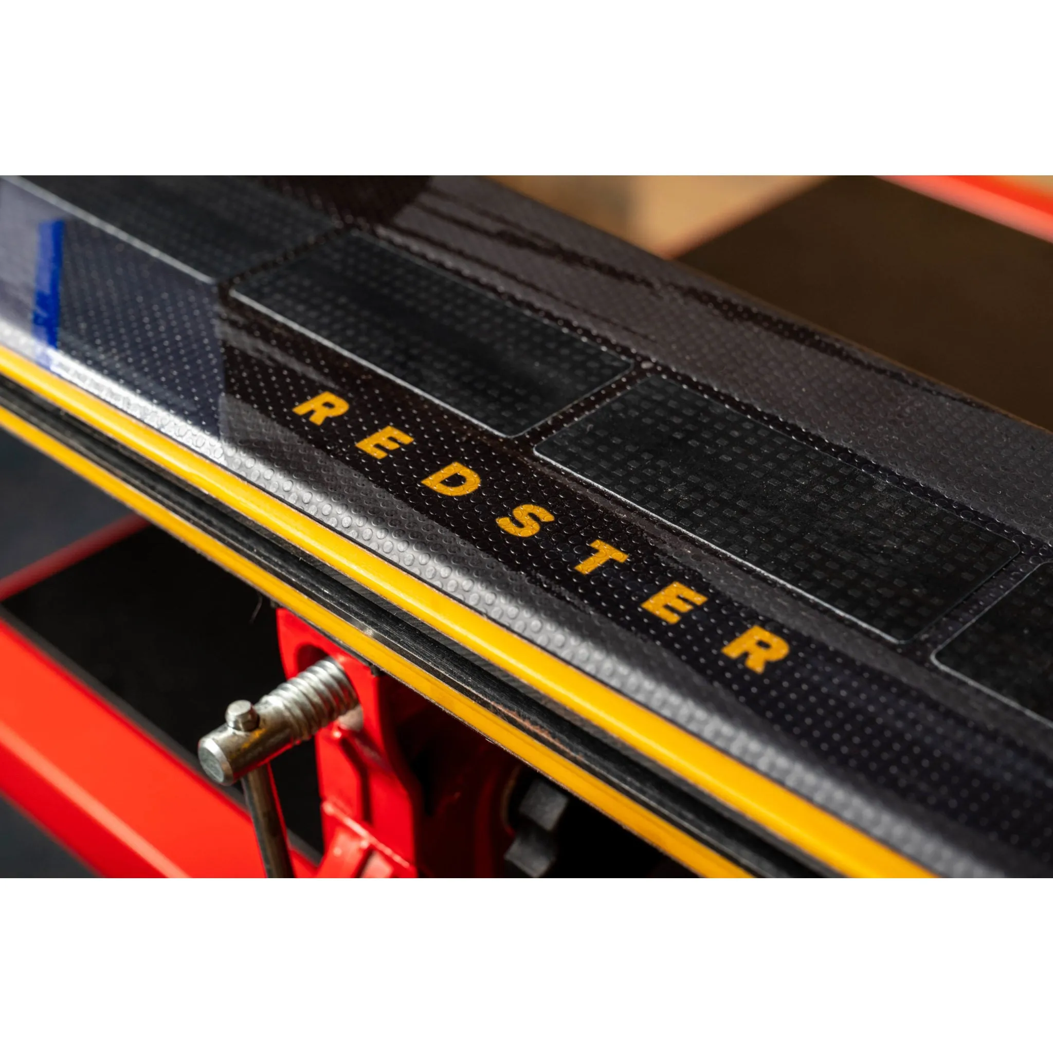 2023 Atomic Redster Q7 RVSK Skis w/ M 12 GW Bindings