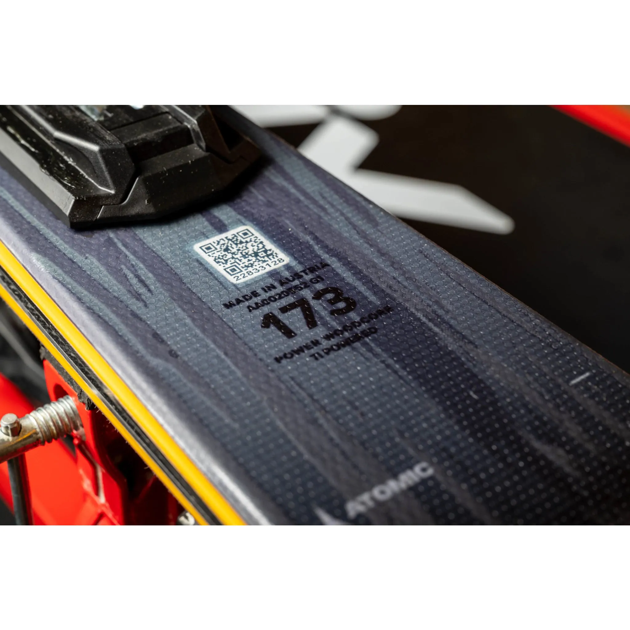 2023 Atomic Redster Q7 RVSK Skis w/ M 12 GW Bindings