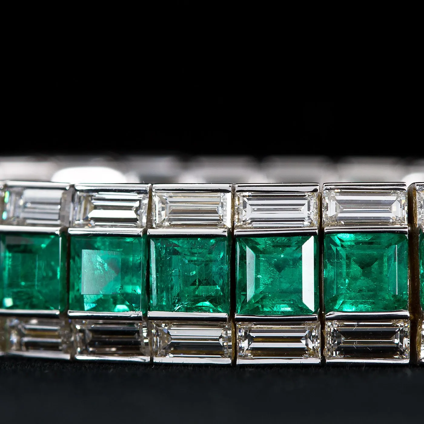 Colombian Emerald Diamond Line Tennis Bracelet