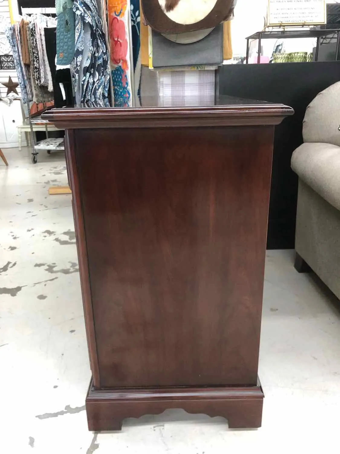 Drexel Heritage Mahogany Mahogany Slide-Top Furniture Buffet