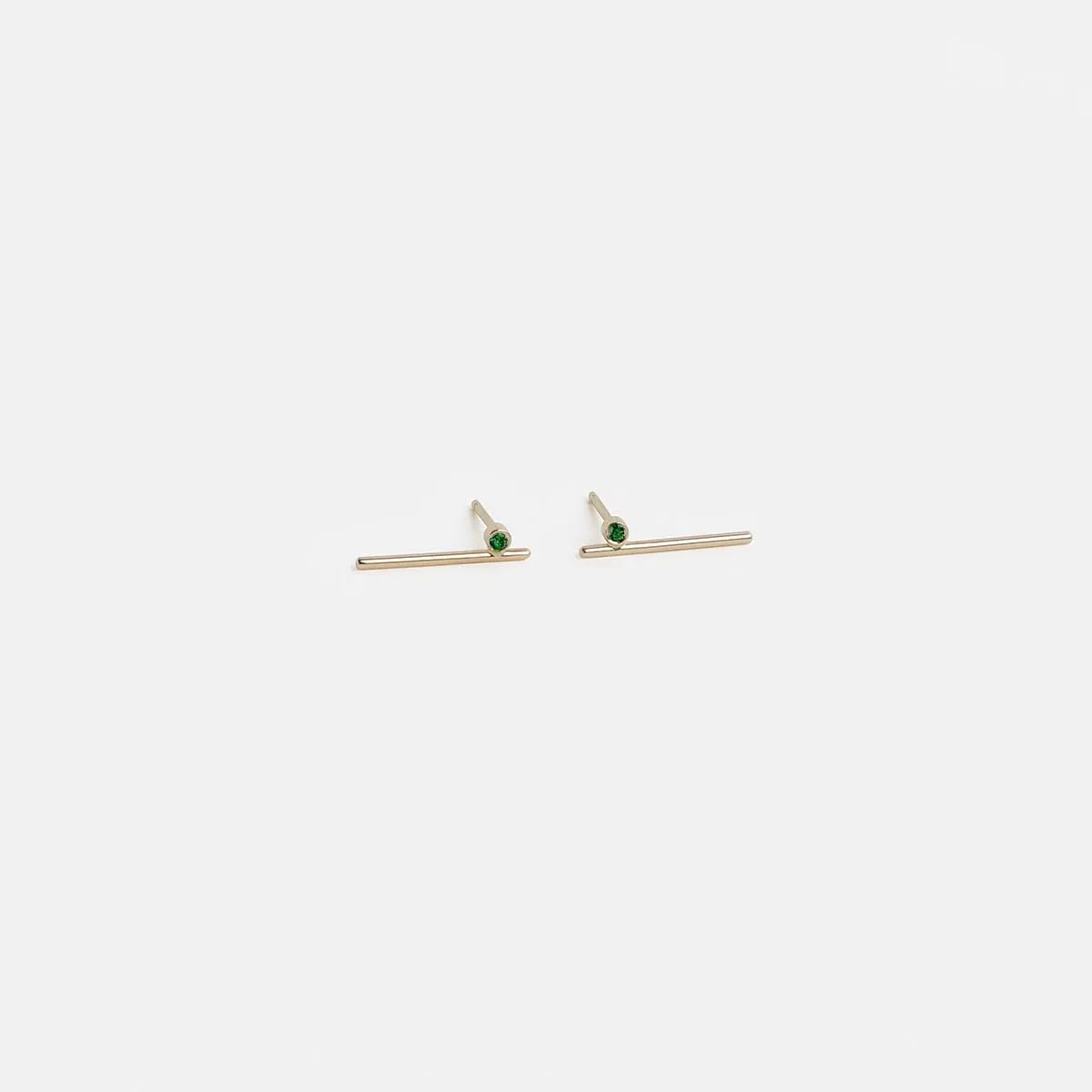 Livi Medium Studs