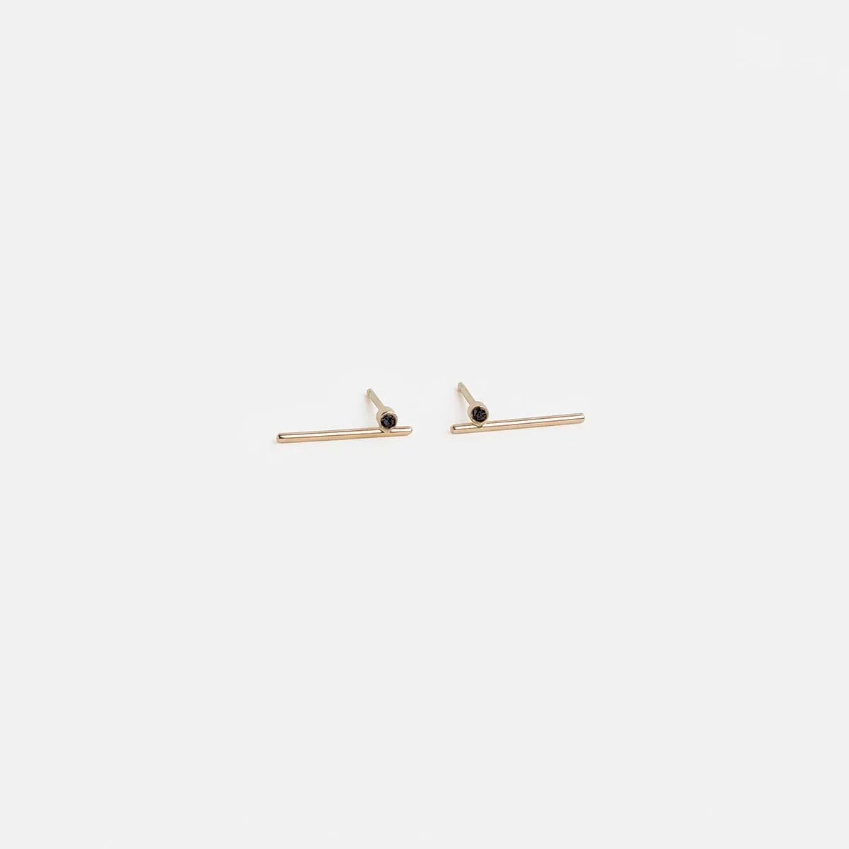 Livi Medium Studs