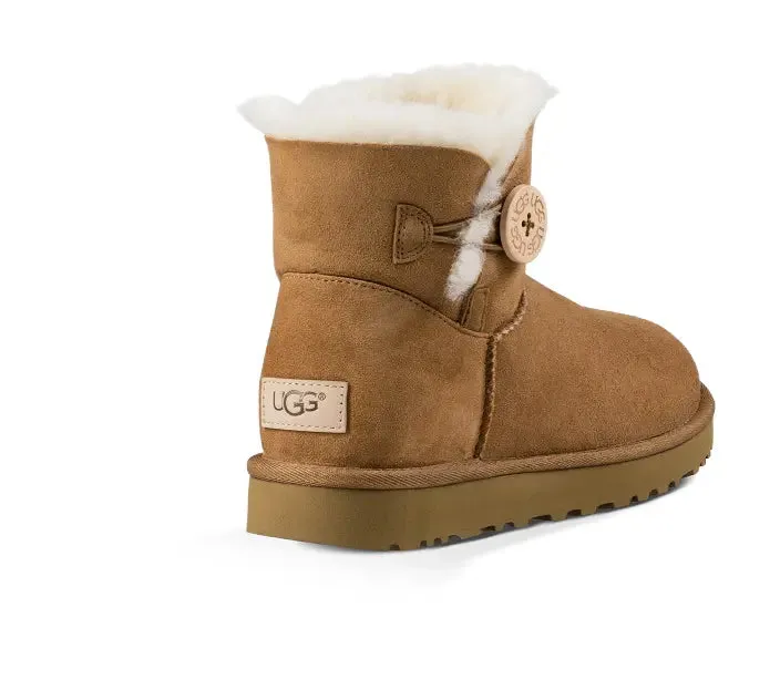 Women’s UGG Mini Bailey Button II – Cozy Sheepskin Boot with Versatile Style